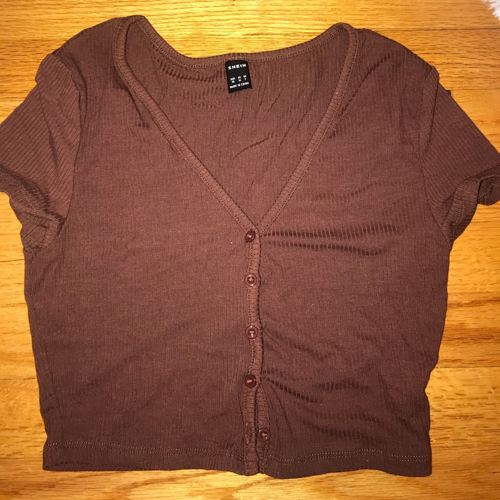 Cropped shirt